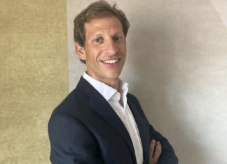 data center-Arturo Di Filippi-vertiv