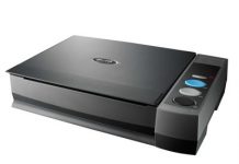 Plustek: nuovo scanner per libri compatibile con Windows e Mac Plustek OpticBook 3800L