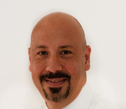 Mitsubishi Electric: il mercato va sempre più verso la generazione di algoritmi per la gestione dei dati Gianmichele Piciocco, Mitsubishi Electric