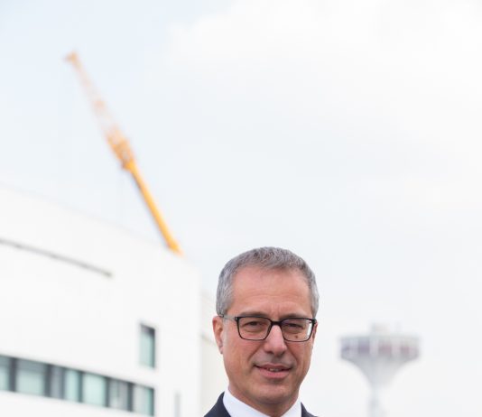 Data4: le tendenze per il mondo dei data center Davide Suppia, Country Director, Vice President Sales di Data4 e board member di IDA