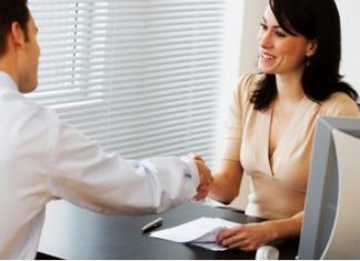 Smart working: come prepararsi a un colloquio di lavoro via Skype Smart working: come prepararsi a un colloquio di lavoro via Skype