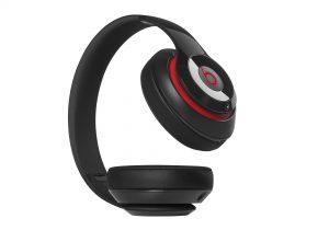 overear-studio-pixie-black-rgb-feature overear-studio-pixie-black-rgb-feature