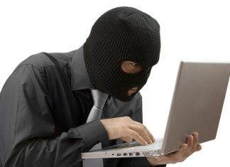 Un gruppo di hacker ha violato numerosi account Outlook Outlook