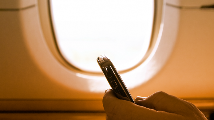 smartphone-aereo smartphone-aereo