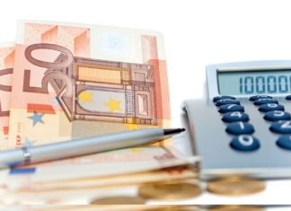 Gli italiani amano consumare ma sono attenti al budget