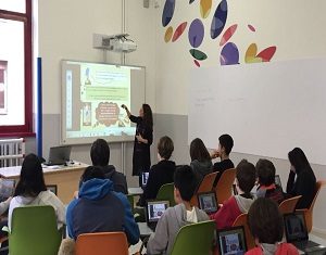 A Milano iniziano le lezioni digitali nell’aula 3.0
