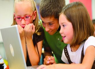 BMW Italia e Microsoft Italia avvicinano anche i più giovani al coding coding1