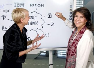 IBM e Ricoh trasformano i meeting aziendali grazie a lavagne interattive che integrano le tecnologie cognitive Watson