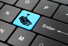 Vietati i controlli indiscriminati su e-mail e smartphone aziendali