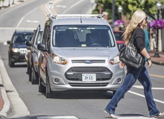 Un linguaggio per comunicare ai veicoli a guida autonoma Ford_VTTI_Research_04_HR