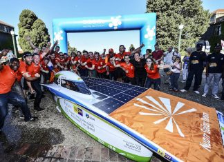 Bridgestone World Solar Challenge: la tecnologie a supporto della gara