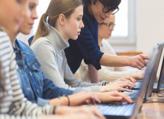 L’immagine della Cybersecurity influisce sul gender gap KL_Futureproofing-Cybersecurity_Donne