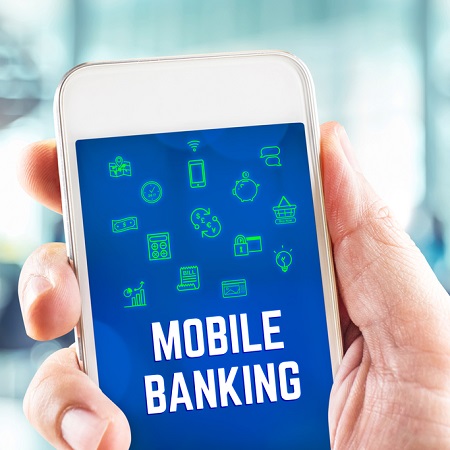 operatori-bancari-Mobile banking