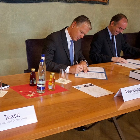 LRZ Signing LRZ Signing