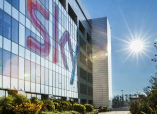 Customer care, no al software di Sky che controlla gli operatori: non può essere considerato “strumento di lavoro”