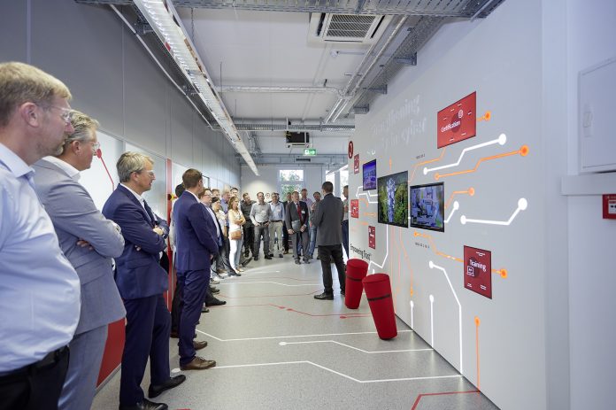 2_UL-cybersecurity-Event-2018-Labor-08 UL