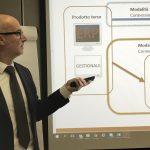 Foto Mriccardi durante un seminario