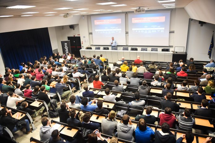 Eugene Kaspersky's Lectio Magistralis at Politecnico di Milano Connettività