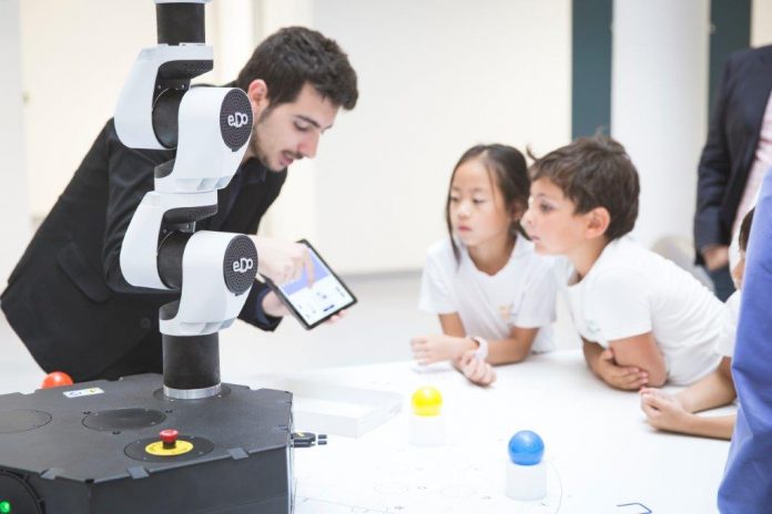 Wins_Robot in classe (2) e.DO Learning LAB