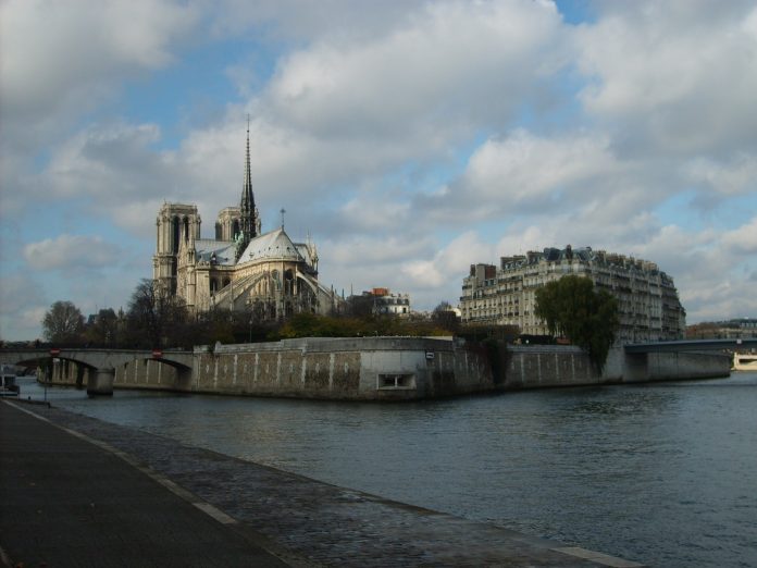 Capgemini, Notre-Dame