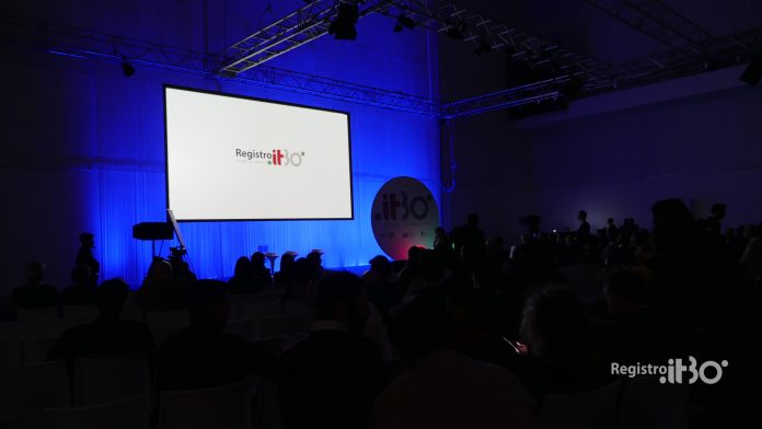 P2340462 Il roadshow Piccole Medie Digitali passa da Napoli