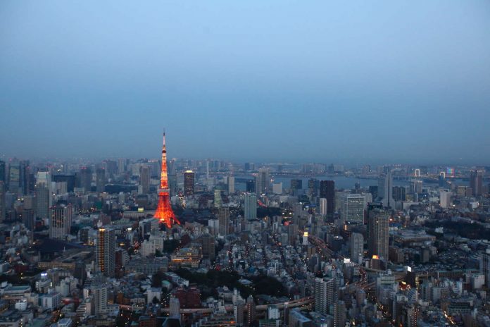 Tokyo tower SoftBank ha scelto Ericsson per la rete 5G in Giappone
