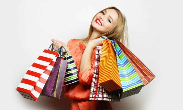 Fashion shopping Cresce l'eCommerce fashion: fatturato in aumento del 16%
