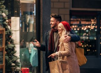 Natale 2019: quali saranno le giornate di maggior shopping?