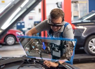 TeamViewer Pilot integra gli smartglass Epson Moverio TeamViewer Pilot integra gli smartglass Epson Moverio