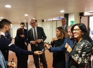 II ministro della PA visita il CSI Piemonte Ministro della PA Dadone