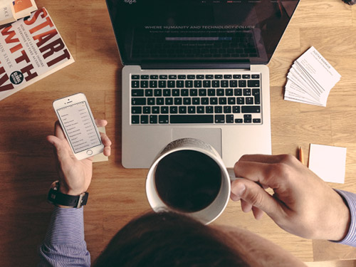 smart-working smart working Lavoro a distanza: il 60% dei dipendenti soffre l'isolamento