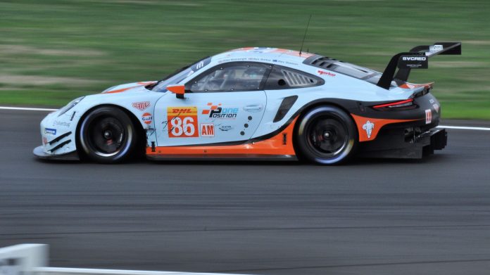 Gulf_Racing_Porsche_911_RSR_Barker_Silverstone_2018_Club Porsche debutta in Formula E grazie alle simulazioni Ansys