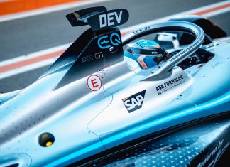 Il team Mercedes-Benz EQ debutta in Formula E grazie a SAP