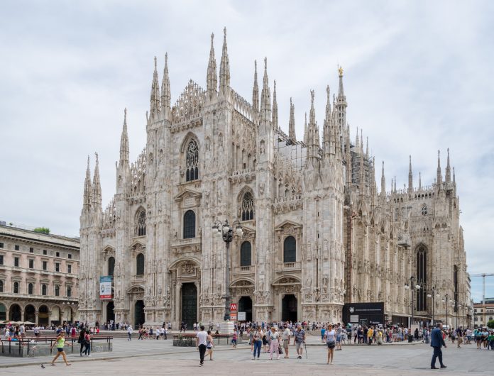 Milano,_Duomo,_2016-06_CN-03 Big Data e Market Intelligence: Big Data per il turismo