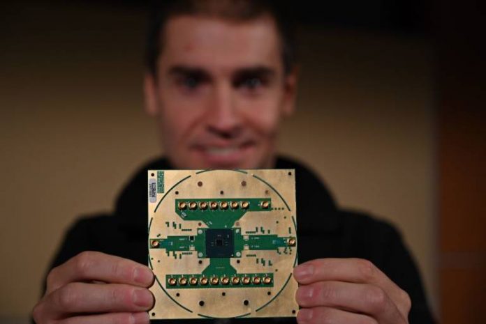 intel-horse-ridge-67564.768x432 Intel presenta il processore a controllo criogenico Horse Ridge