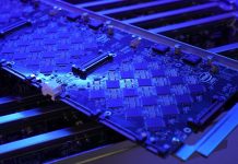 Intel Pohoiki Springs: sistema computazionale a 100 milioni di neuroni Pohoiki Springs Intel