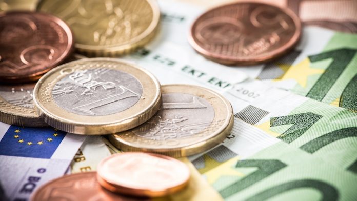 prestiti con anticipo sullo stipendio C-level, in Italia le retribuzioni più basse dopo la Cina
