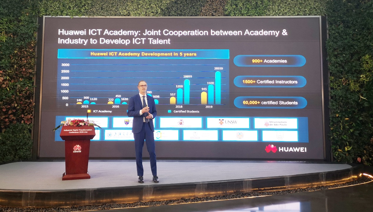 Huawei Programma Huawei presenta il programma ICT Academy 2.0 - BitMat