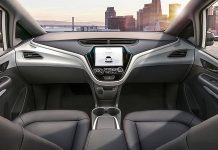 Auto a guida autonoma: rallenta il loro sviluppo Auto a guida autonoma