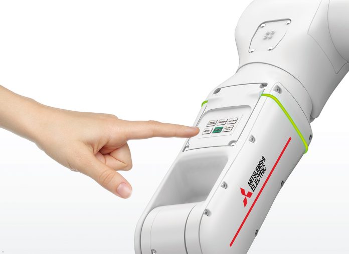 MitsDMA802_pic1 Mitsubishi Electric presenta il nuovo cobot MELFA ASSISTA