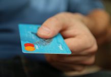 Dati delle carte di credito a rischio, manca strategia a lungo termine Pagamenti online