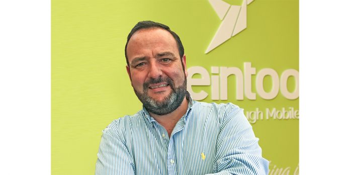 Roberto San Valentín beintoo Roberto San Valentín beintoo