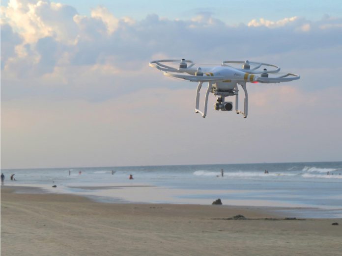 droni Droni controlleranno i bagnanti sulle spiagge italiane