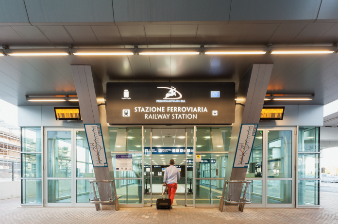 Ferrotramviaria, SIA e Tecknè portano Paga e via all'aeroporto di Bari