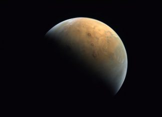 Image-of-Mars-from-Hope-orbiter - marte