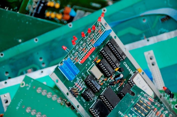 Rifiuti elettronici rifiuti elettronici