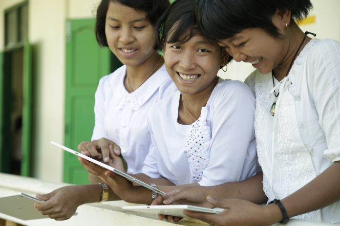 SDG 4 A Connettere le scuole fa crescere il PIL fino al 20%