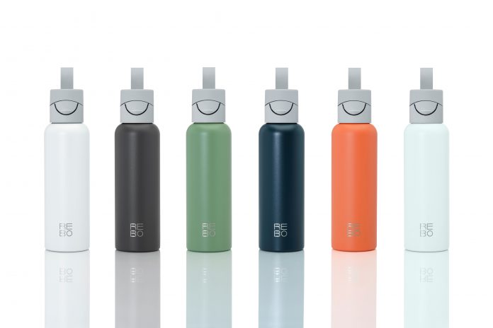 Rebo_Product_Photography_Limbo_Bottle_Family REBO: la bottiglia riutilizzabile connessa che pulisce il pianeta