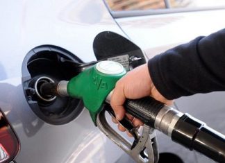 distributori di benzina