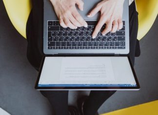 Modello di lavoro ibrido: un cavallo di Troia per le minacce interne? modello di lavoro ibrido